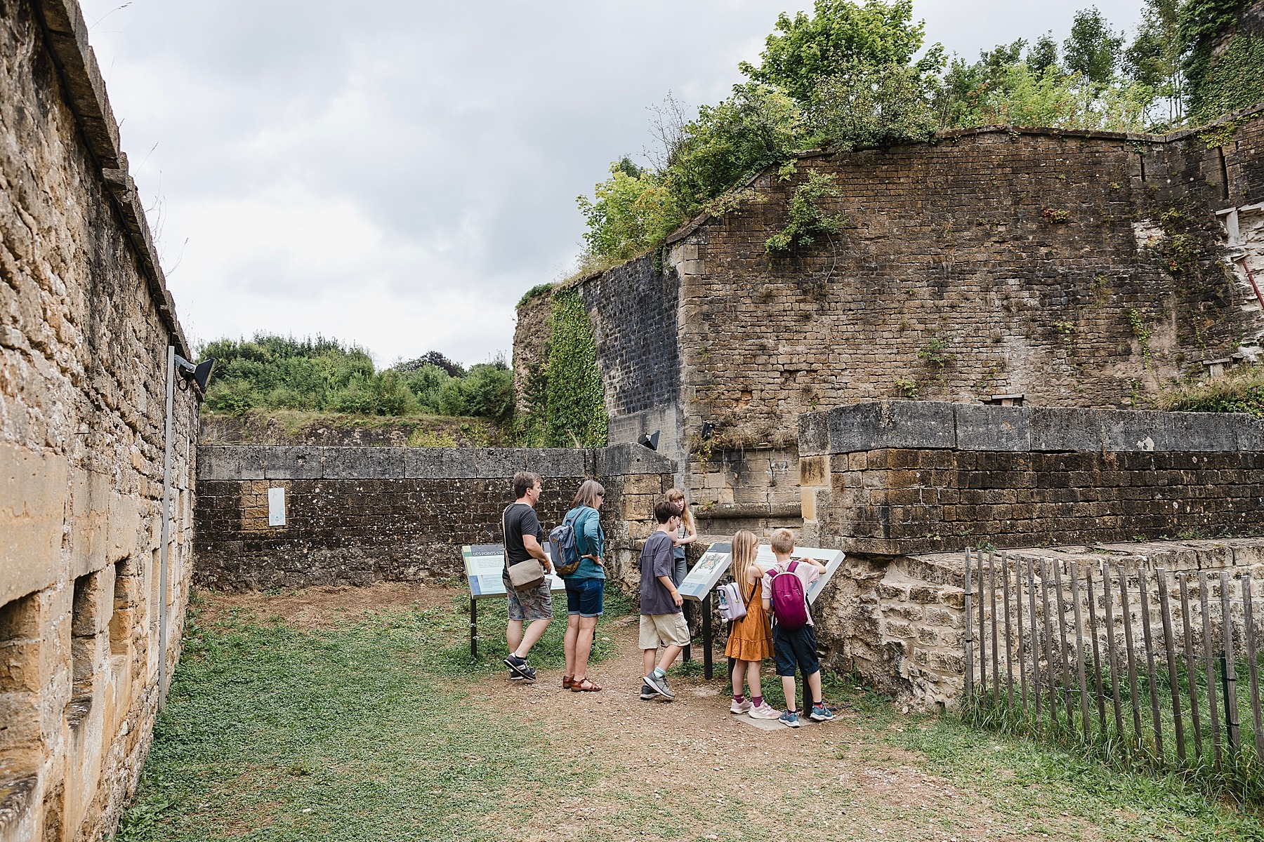 Chateau fort Sedan France médiéval famille enfant spectacle