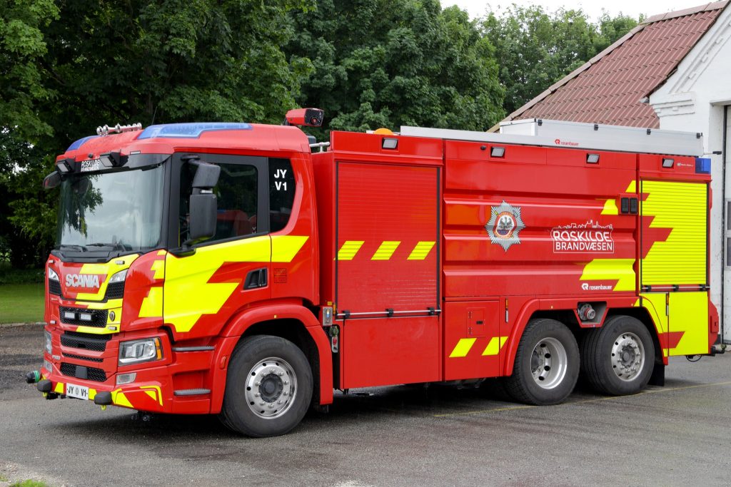 St. Jyllinges tankvogn på Scania med Rosenbauer opbygning. Foto: Henning Svensson