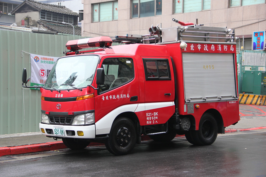 Pumpevogn fra Taipei. Opbygget på et Toyotachassis og vel nærmest hvad vi kender som en HSE. Foto: Henning Svensson.