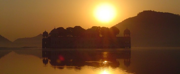 india-jaipur-jal-mahal-sunrise