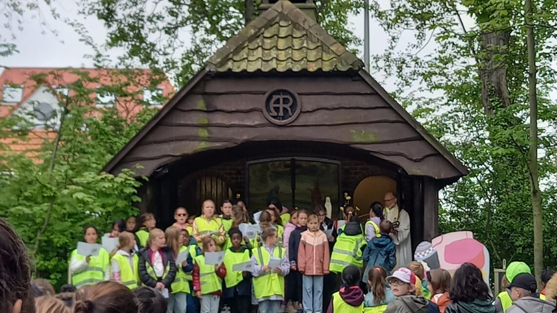 Mariatocht OLVO Vuurtoren naar de Visserskapel