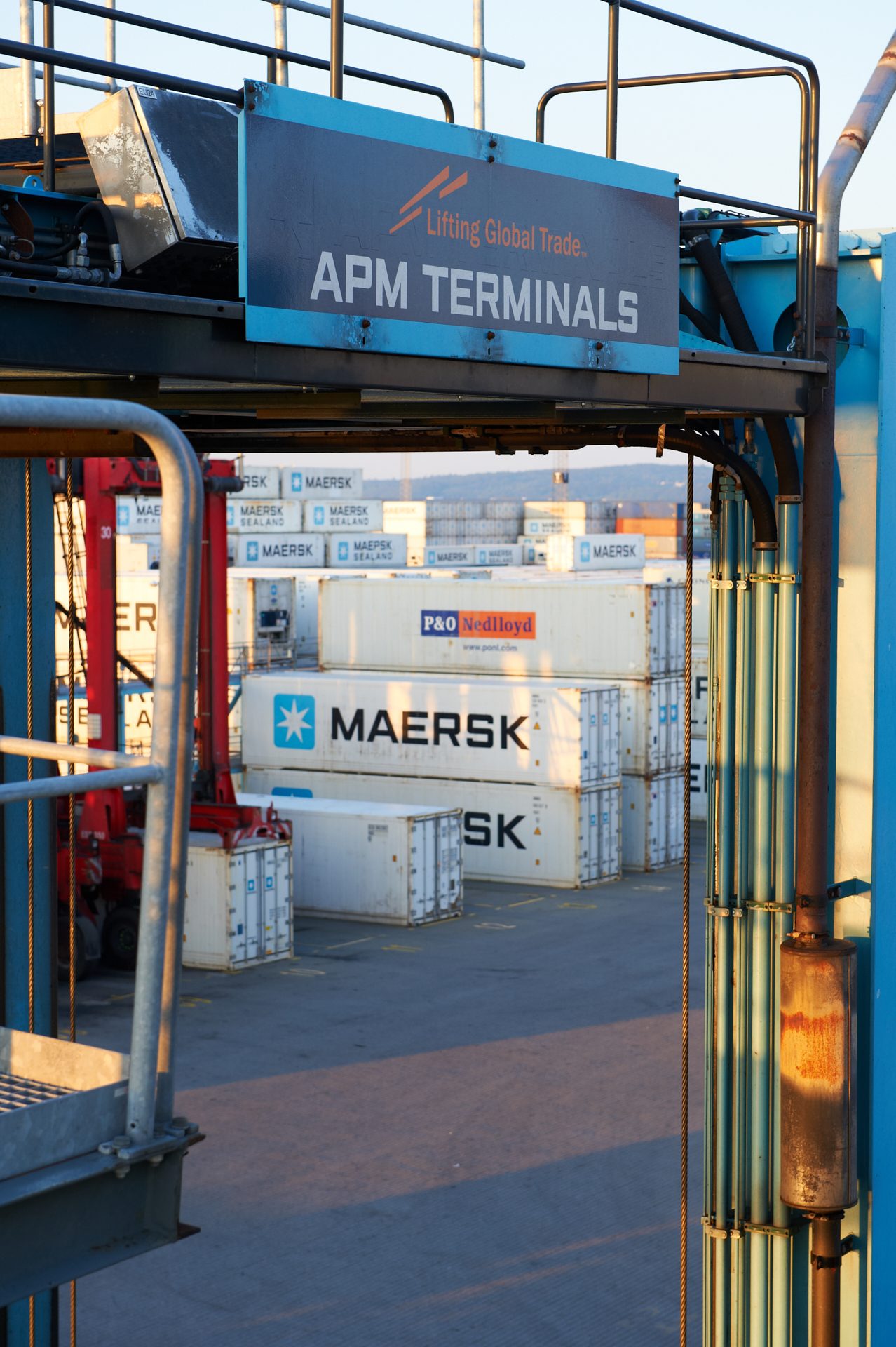 APM Containerteminal Aarhus-fotojournalist-kursus-pressefotograf-kursus
