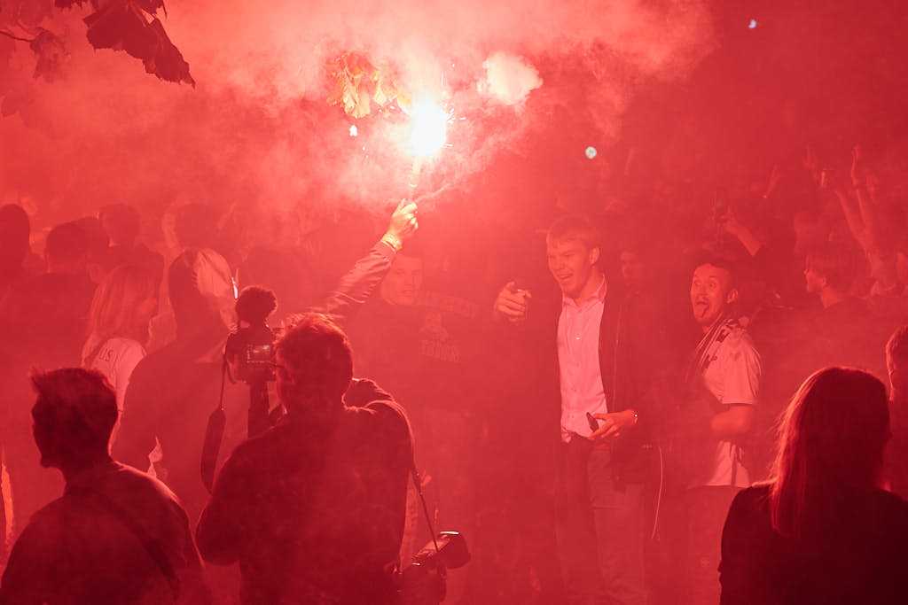 AGF-fans fejrer bronzemedalje på Rådhuspladsen