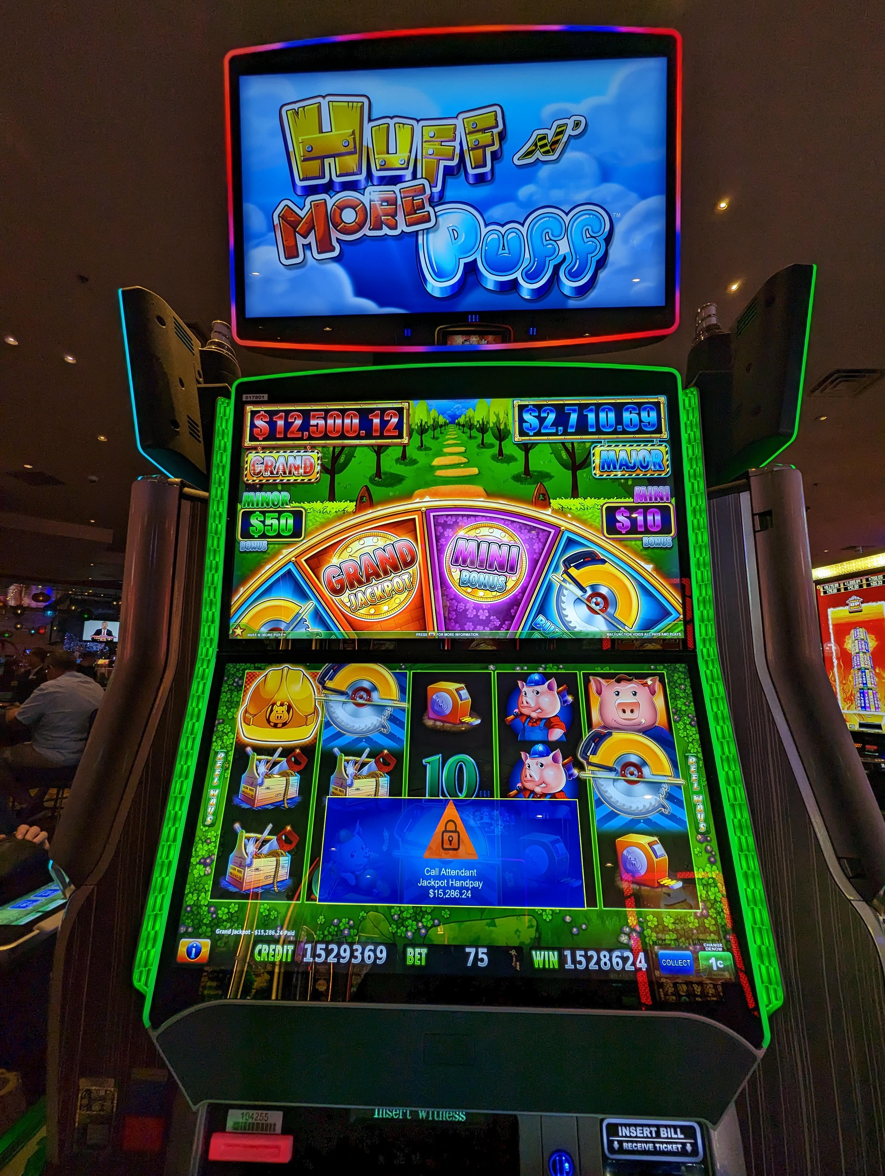 Who Makes Huff and Puff Slot Machine?