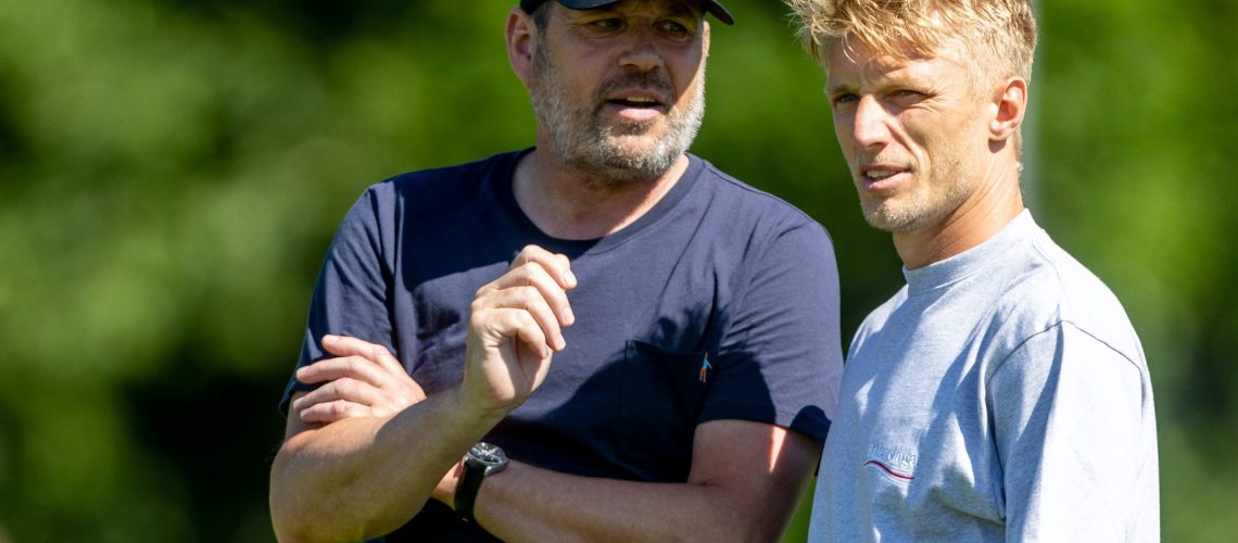 Carsten V. Jensen, fodbolddirektør [P7892](Brøndby IF), Daniel Wass [P1257] (Danmark)