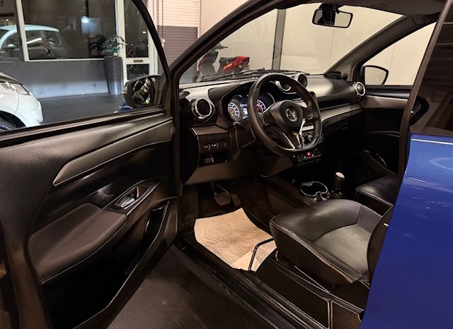 VERKOCHT Aixam Crossover Premium Brommobiel • 2020•7346 km• Carplay • vol