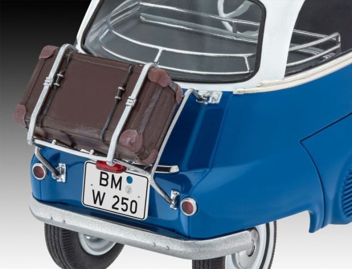 REV07030 BMW Isetta 250 Plastic Kit