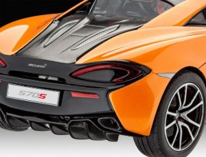 REV07051 Mclaren 570S Plastic Kit