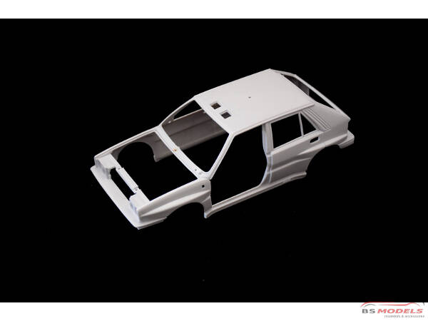 ITA3658 Lancia HF Integrale Plastic Kit