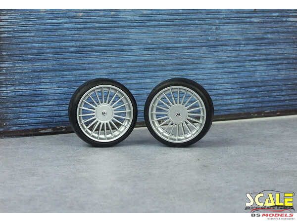 SPRF24132 18" Alpina classic wheels & tires (tread) Multimedia Accessoires
