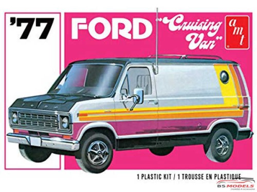 AMT1108 Ford Cruising Van '77 Plastic Kit