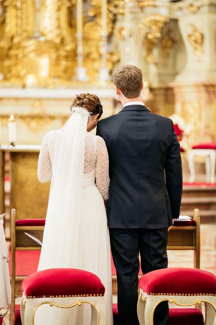 Brautpaar am Altar, Hochzeitsfotograf, Hochzeitsfotografie, Regensburg, Neunburg, Weiden, Schwandorf, Oberpfalz, München, Bayern