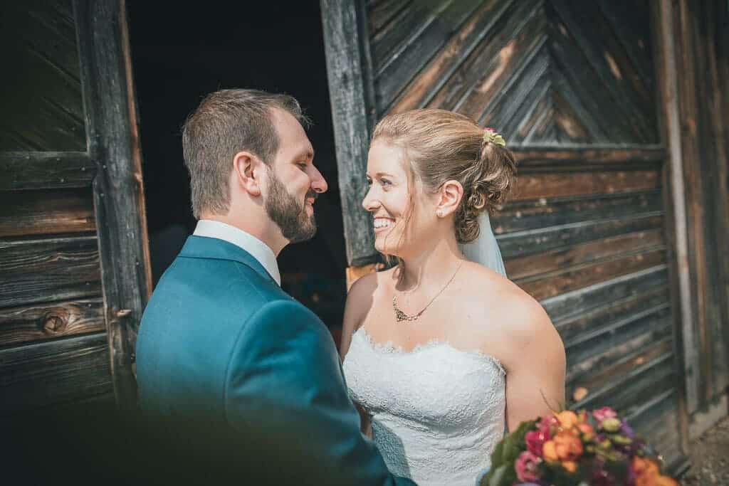 Hochzeitspaar, Brautpaar auf der Tanzfläche,Hochzeitsfotograf, Hochzeitsfotografie, Regensburg, Neunburg, Weiden, Schwandorf, Oberpfalz, München, Bayern