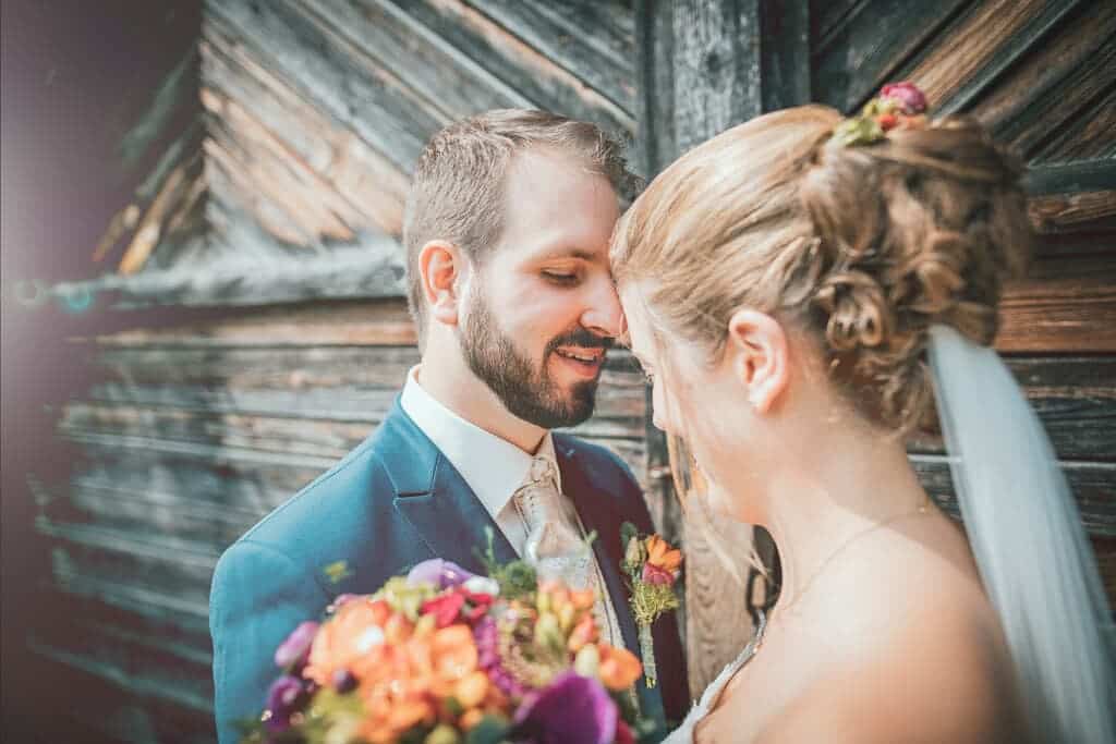 Hochzeitspaar, Brautpaar auf der Tanzfläche,Hochzeitsfotograf, Hochzeitsfotografie, Regensburg, Neunburg, Weiden, Schwandorf, Oberpfalz, München, Bayern