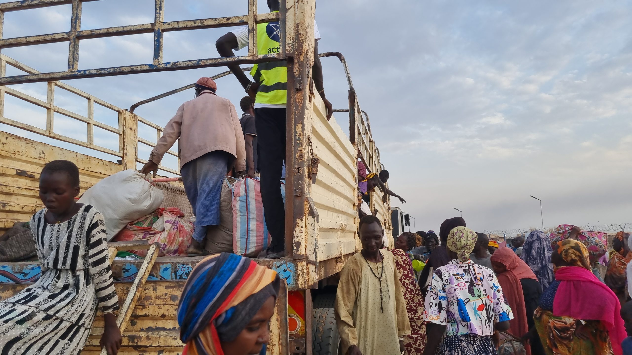 Flyktninger fra Sudan ankommer transittleiren i Renk nord i Sør-Sudan i april 2024. Foto: Maren Sæbø