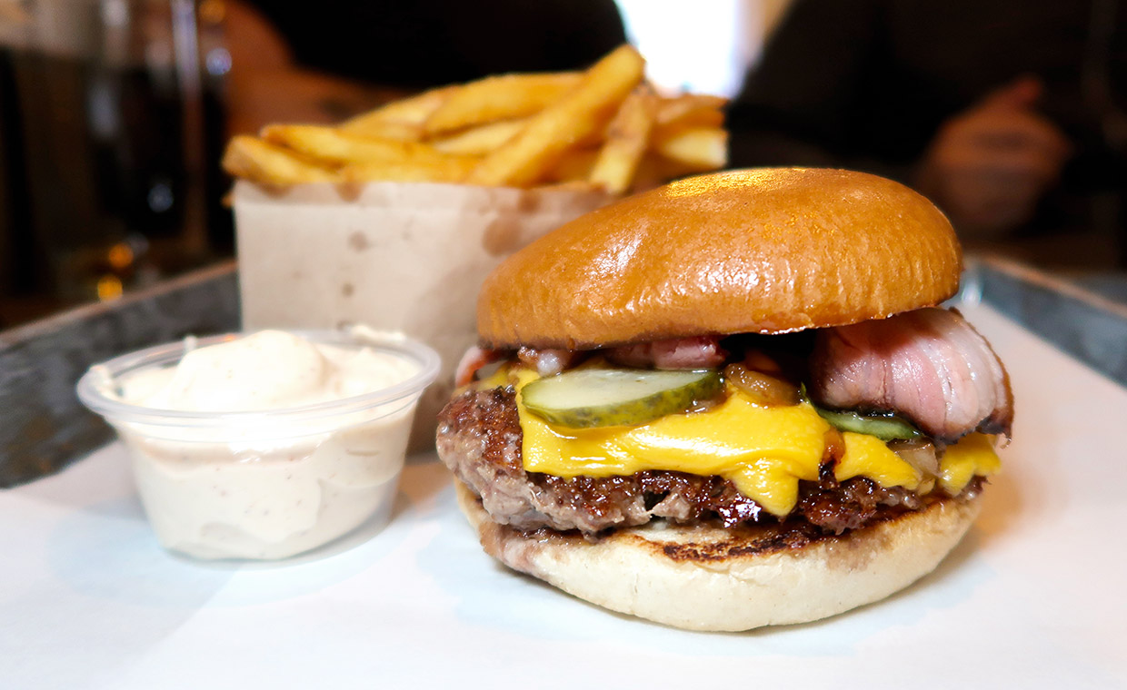 Bro Burger Bar • Burgerdudes