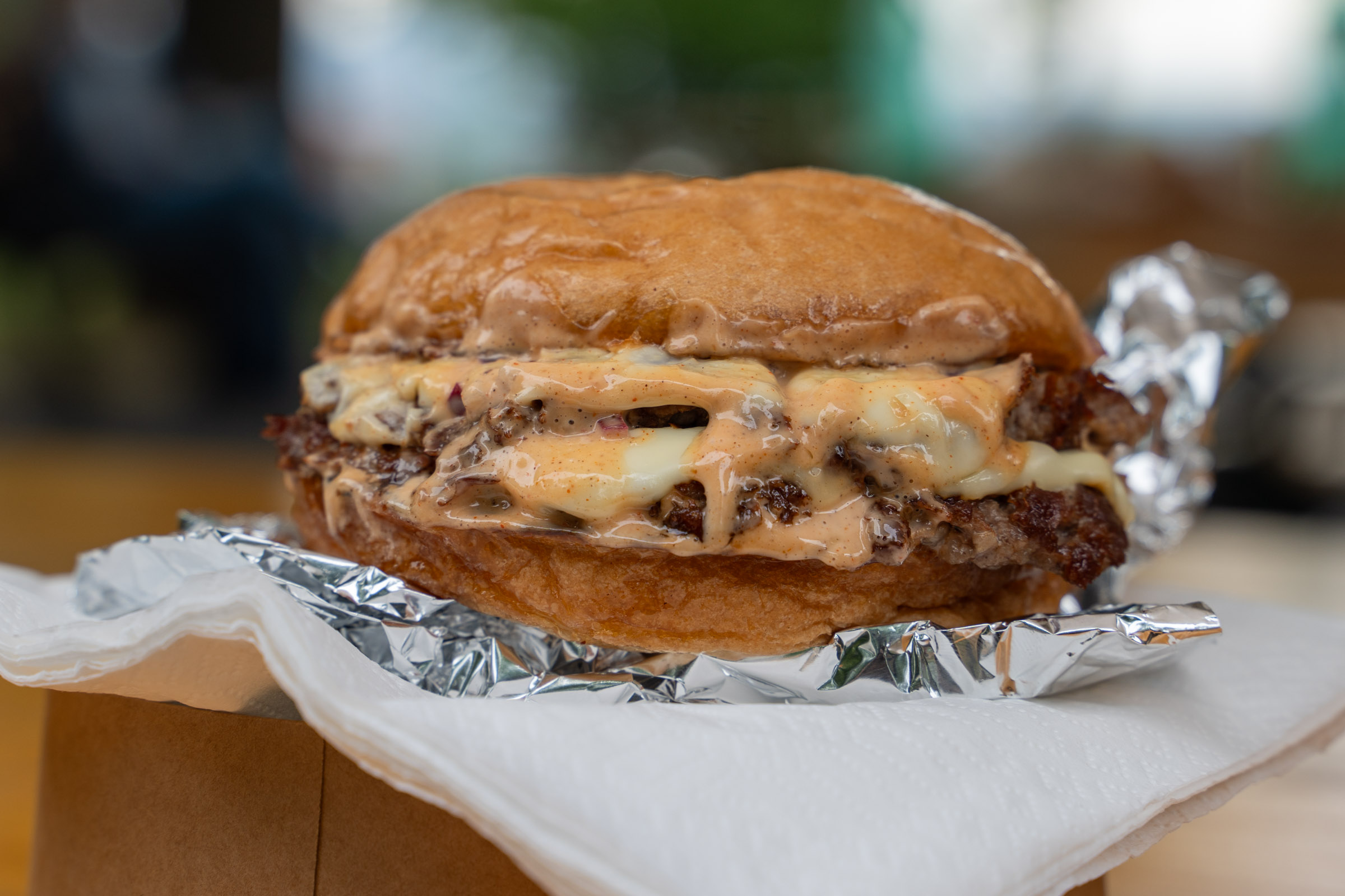 Foto: Dubbel Western från Smash Burgers Beograd.