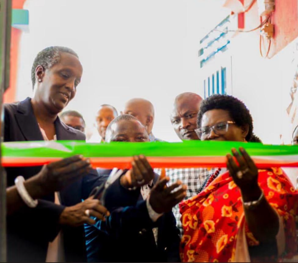 The official opening of the FEMIDEJABAT INDATABURUNDI Cultural Center of the artist Nsengiyumva Minani Felicien, led by the Burundian Minister of Youth, Sports, and Culture, H.E. Lydia Nsekera.