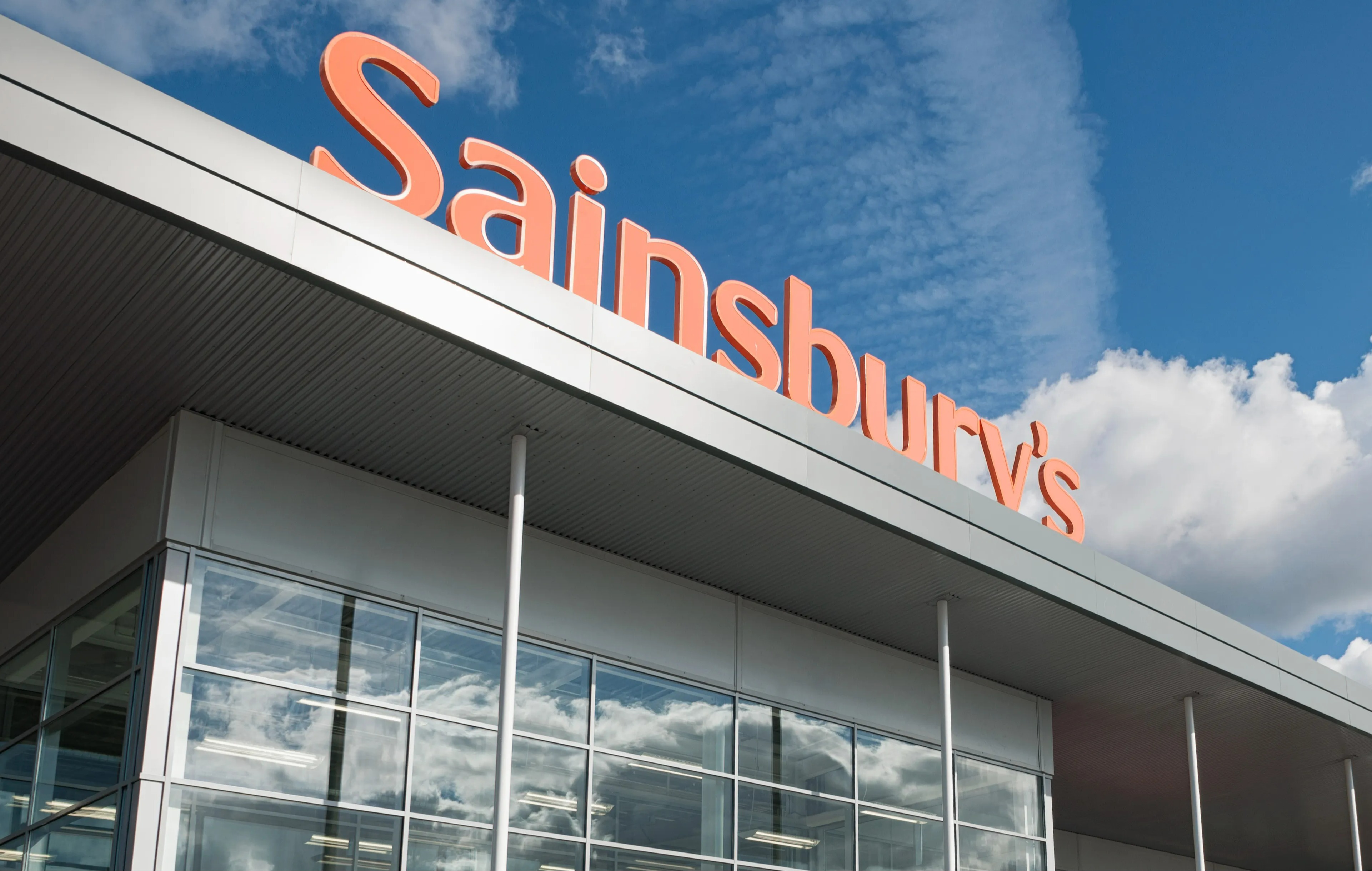 Sainsbury's has unveiled plans to overhaul its supermarkets with a focus on creating more food space