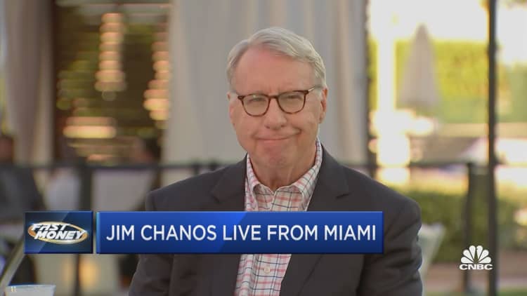 Famed short seller: Jim Chanos: "Things are not cheap"