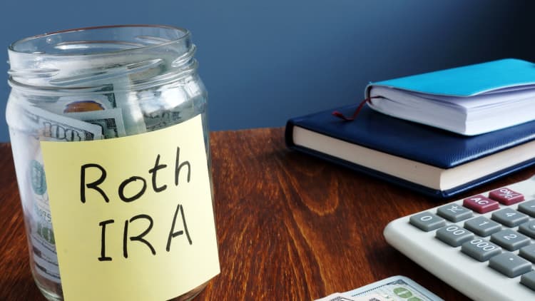 Avoid this investing mistake with your Roth IRA