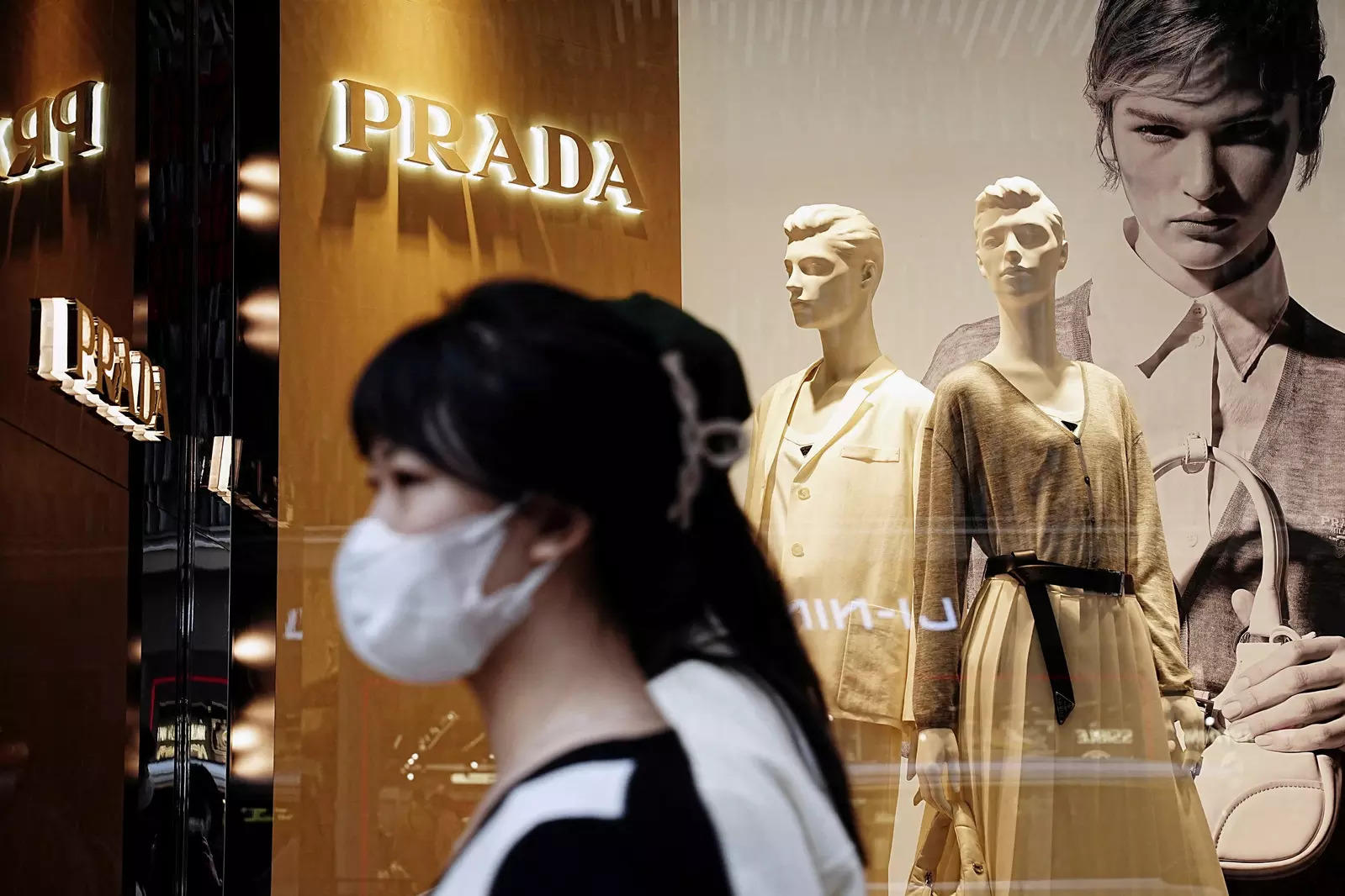 Prada aims to hire over 400 workers in Italy this year