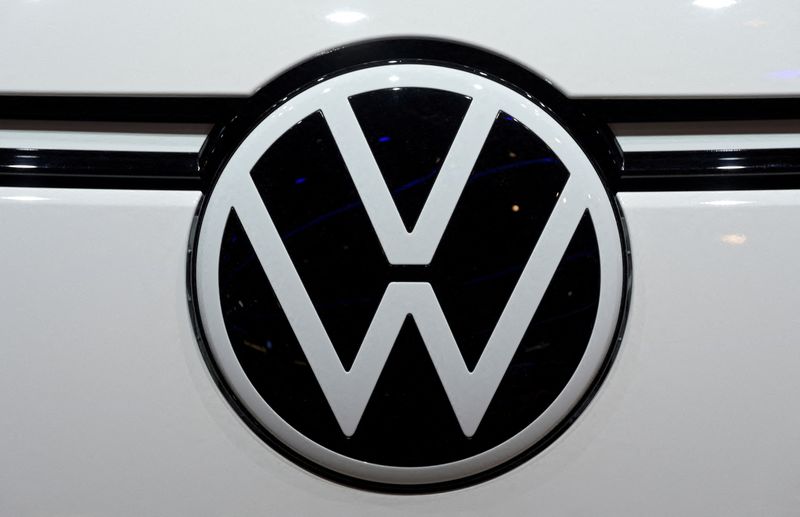 Volkswagen to invest 180 billion euros in five-year plan