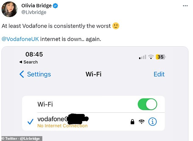 Social media users say that they can connect to their routers, but they do not allow for internet connection