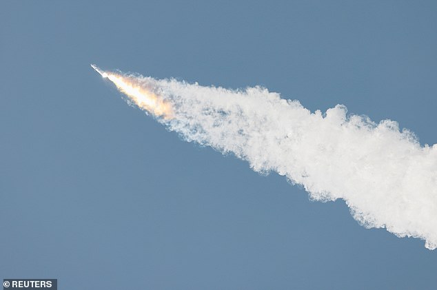 This launch vehicle has 33 Raptor engines capable of generating 17 million pounds of lift-off thrust