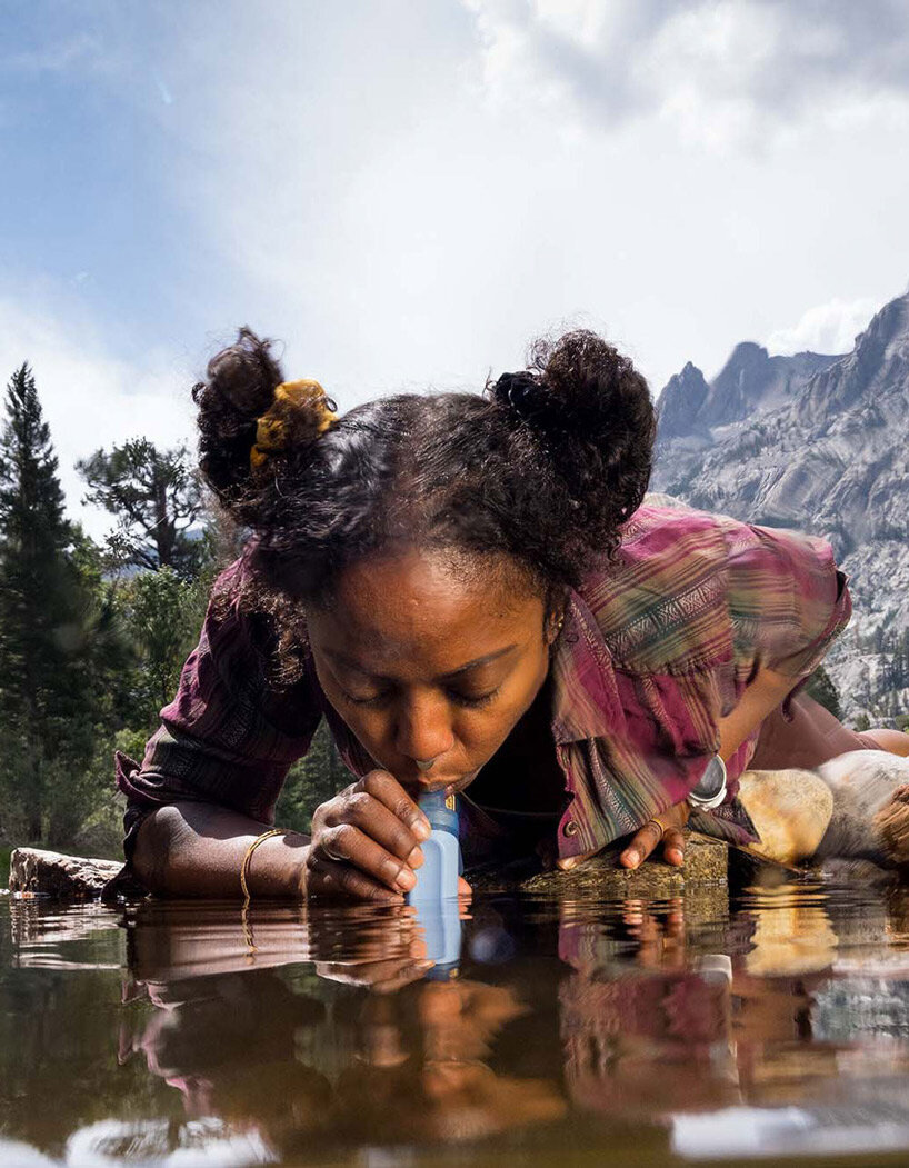 with this portable water filtration straw, you can drink directly from lakes & rivers
