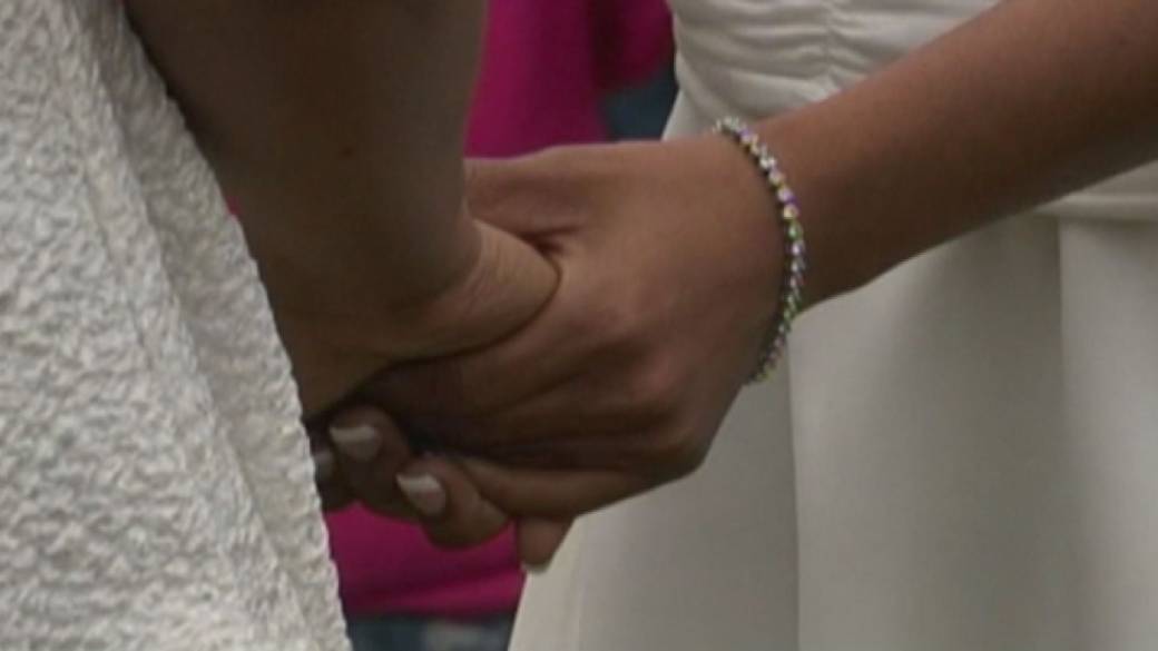 Click to play video: '“Zoom divorce” replaces traditional courtroom procedures'