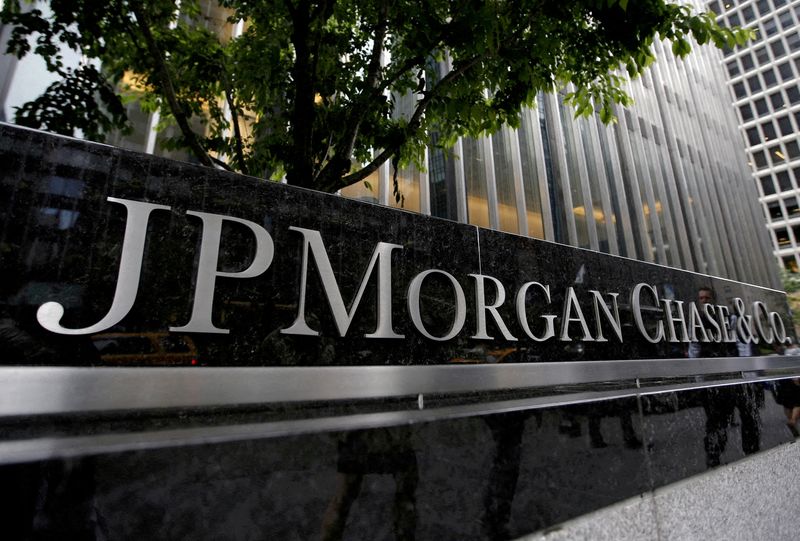 JP Morgan says client shares in Russia's Magnit may be missing