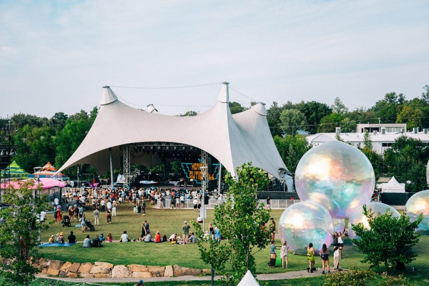 Stage and iridescent bubbles at format festival