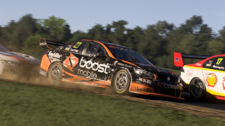 EMBARGO 10/4 12:01 AM PT: A single car makes a turn in Forza Motorsport.