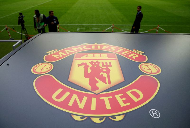 Ratcliffe to invest extra $300 million on top of 25% stake in Manchester United -source