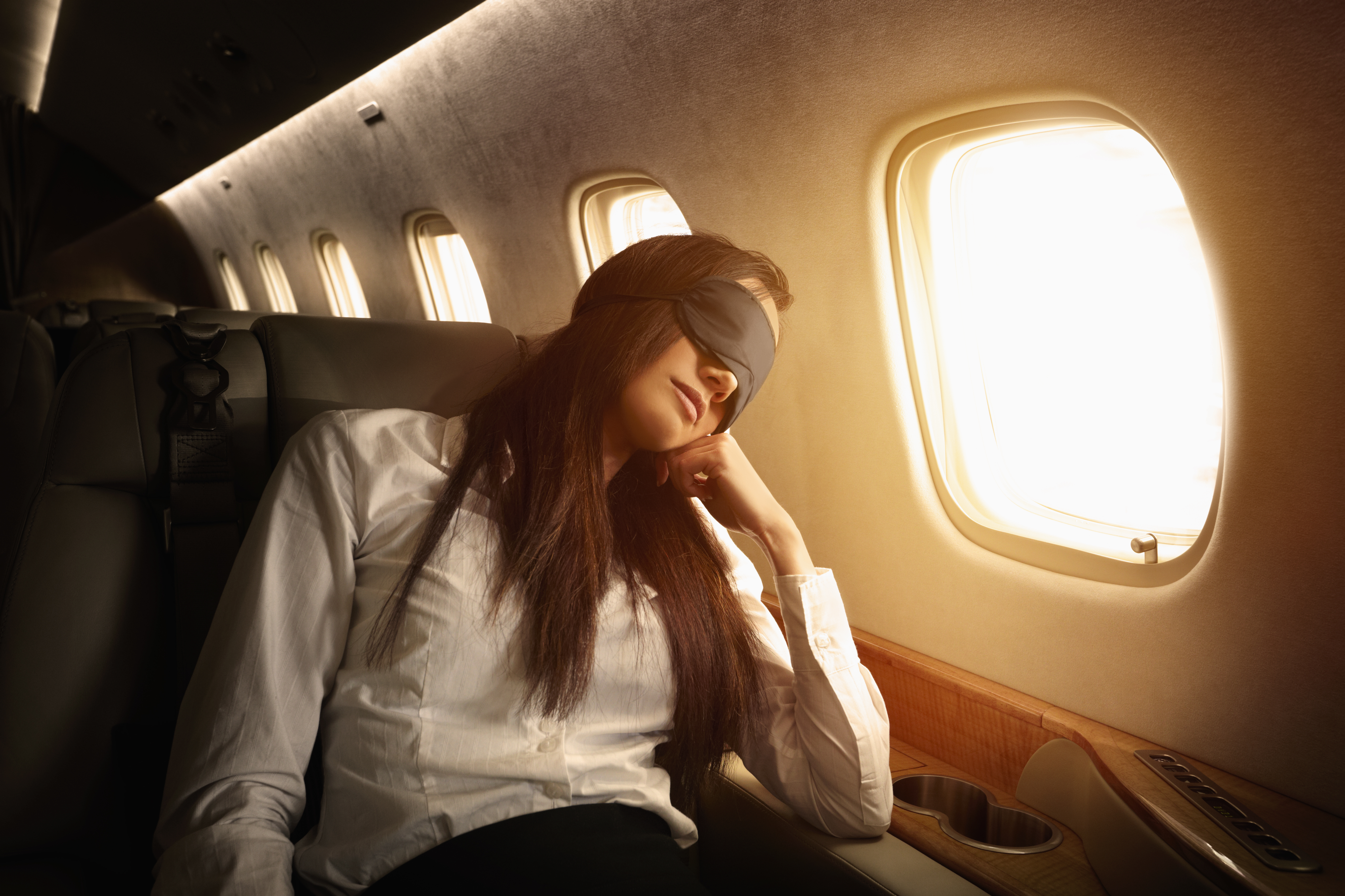 Travellers have been warned to follow an unexpected flying rule if they want to avoid jet lag