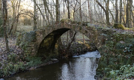 A bridge on the Harrogate Ringway path.