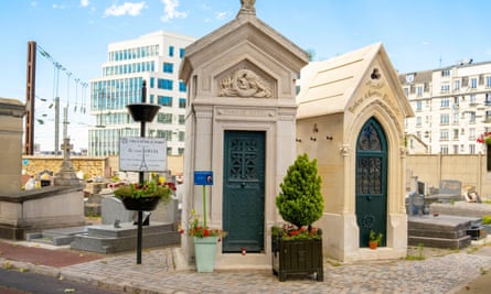 The Eiffel family tomb in Levallois-Perret.