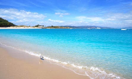 Praia de Rodas beach in islas Cies