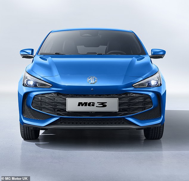 In terms of looks, the MG3 has a wider grille that's flanked by a pair of air intakes, the brand's latest swept-back headlight clusters and a pronounced bonnet buldge