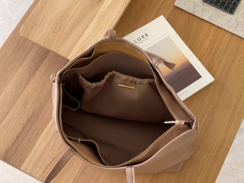 Cuyana Easy Tote review insert - Luxe Digital