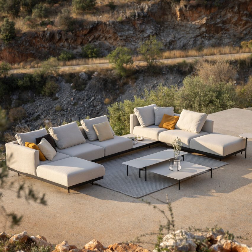 Dongo modular outdoor sofa by Studio Segers for Todus