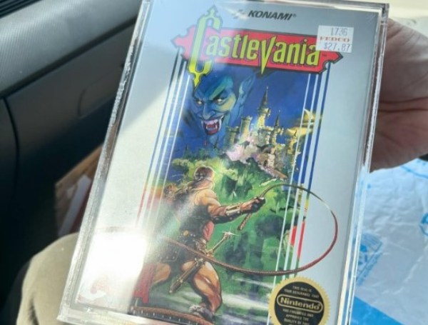 Castlevania on original NES sells for $90,100 (Picture: Instagram)