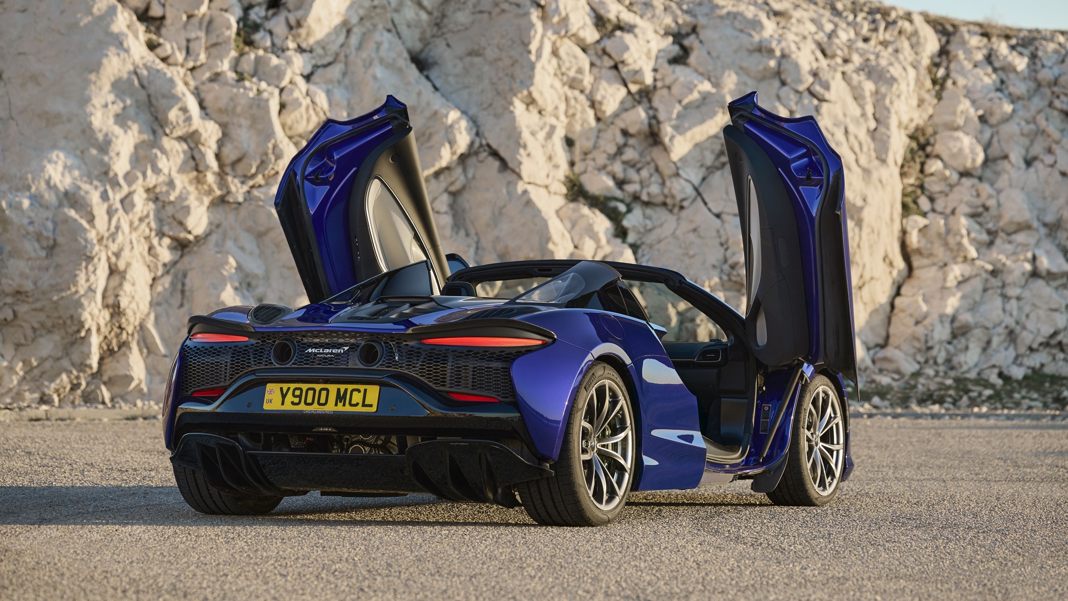 McLaren Artura Spider 