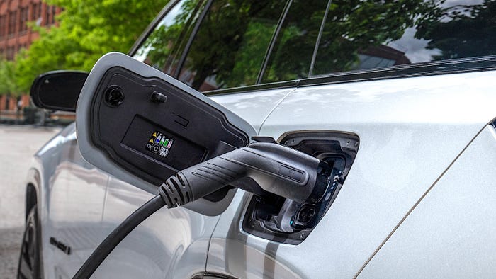 2024_Jeep_Wagoneer_CCS_Charge_Port.jpg 2024_Jeep_Wagoneer_CCS_Charge_Port.jpg
