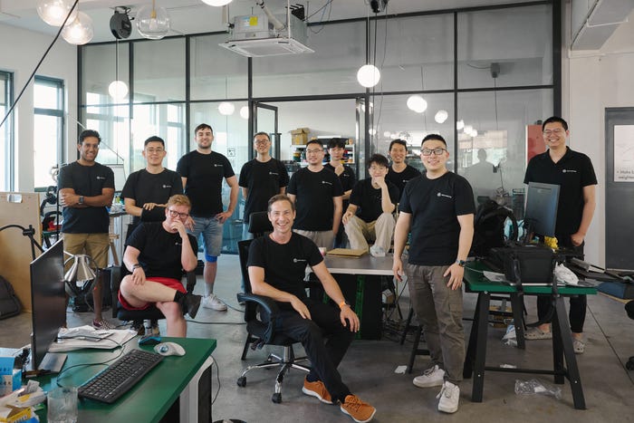 7_Helio_Additive_team.jpg 7_Helio_Additive_team.jpg