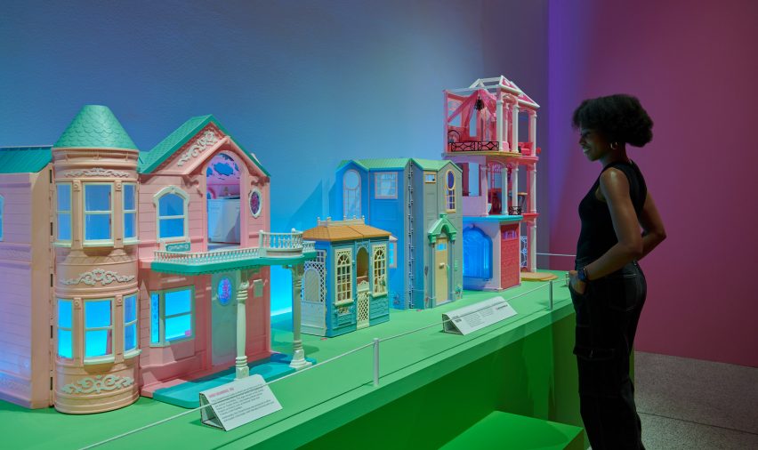 Decorative Barbie Dreamhouses