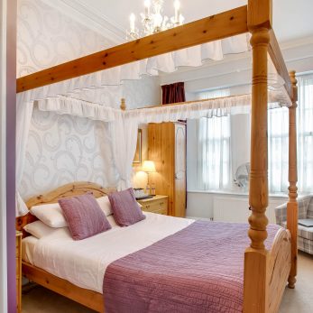 The Trelawny Hotel in Torquay has a range of different bedrooms available, from twin rooms to rooms with four-poster beds