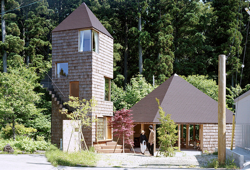 W architects tucks shingle-wrapped 'double house' into japanese forest