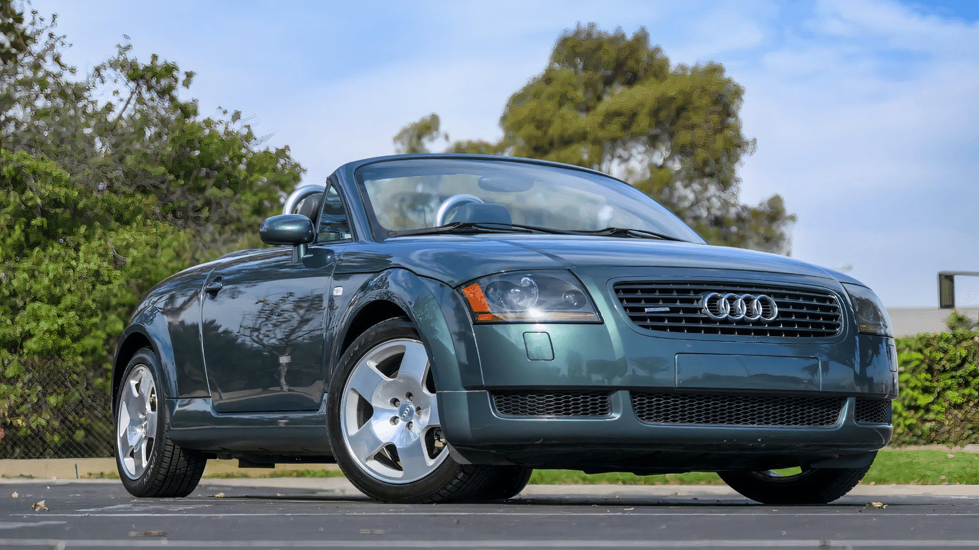 2001 Audi TT Roadster front 1/4